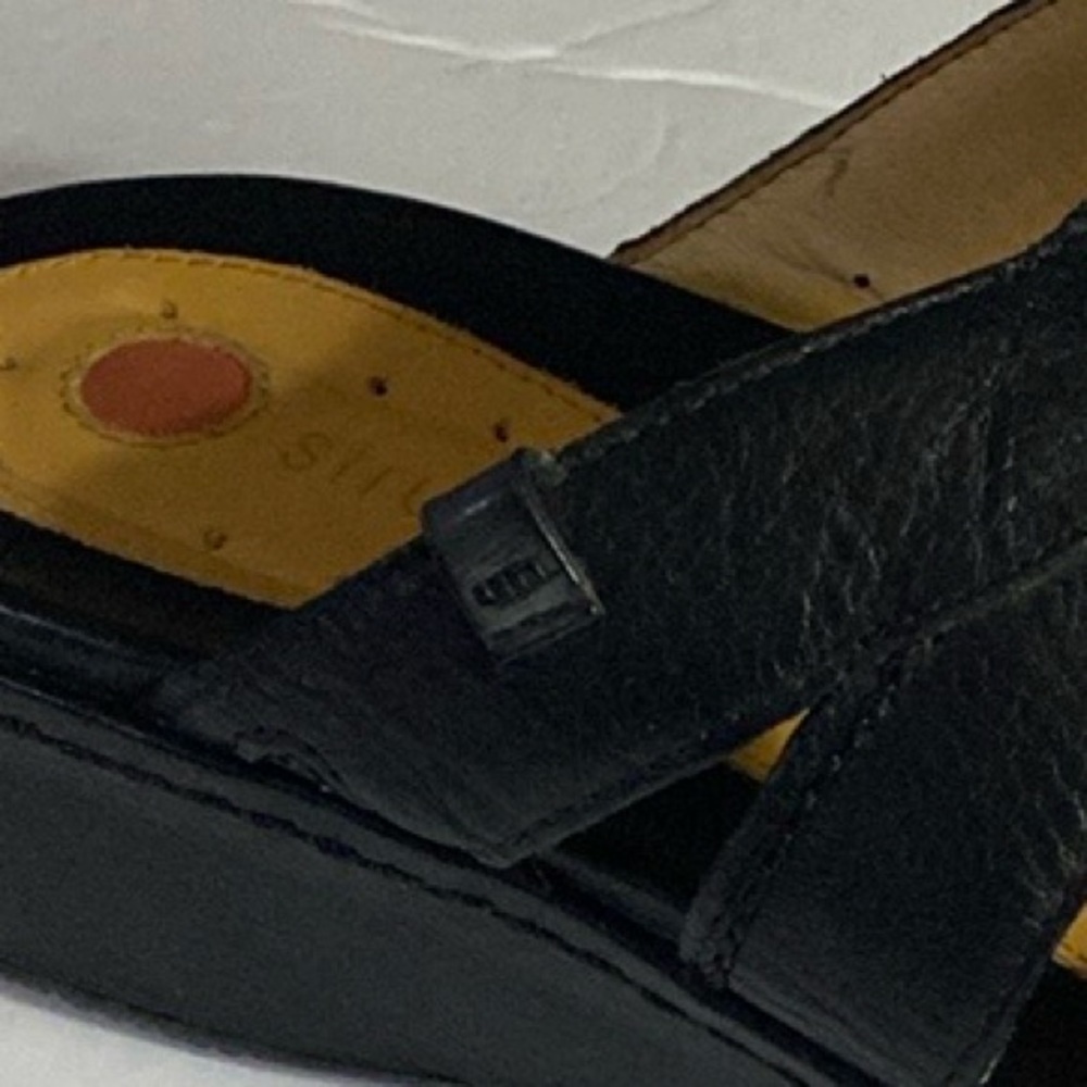 Unstructured CLARKS Sandals, Sz 10, Leather, Slides, Slip on, Classic,Comfort - Picture 13 of 16